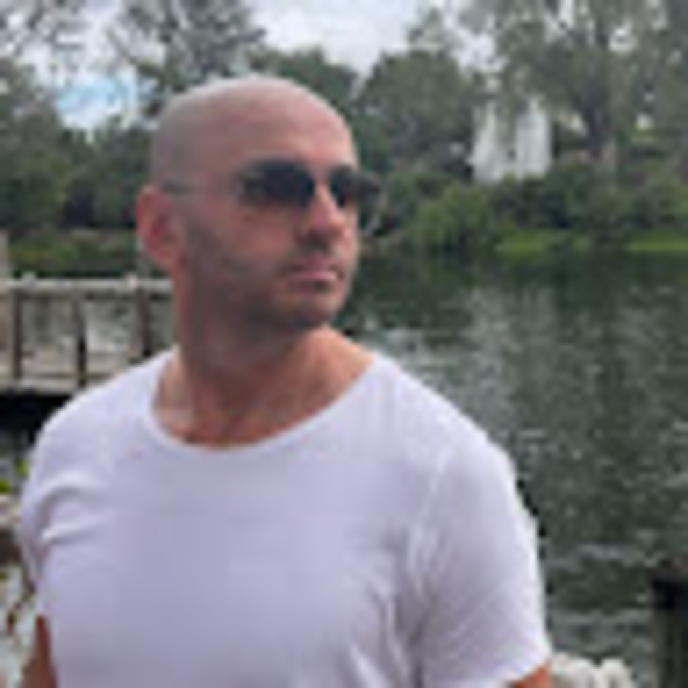Meet your Posher, Nikolaos